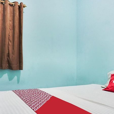 Oyo 91754 Wisma Tiqita Syariah جاكرتا المظهر الخارجي الصورة